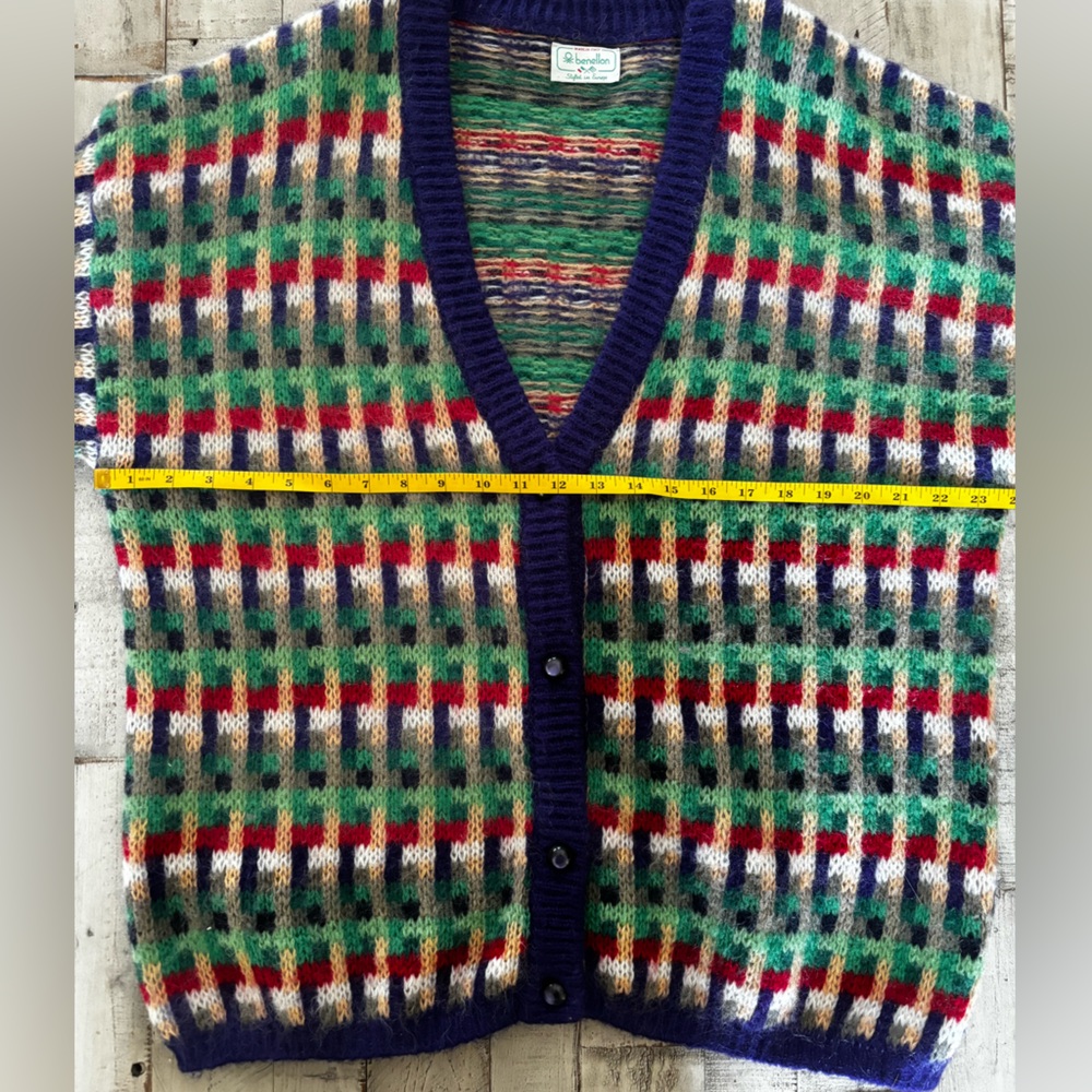 Vintage Benetton Cardigan Made in Italy See Measurements - Picture 6 of 9